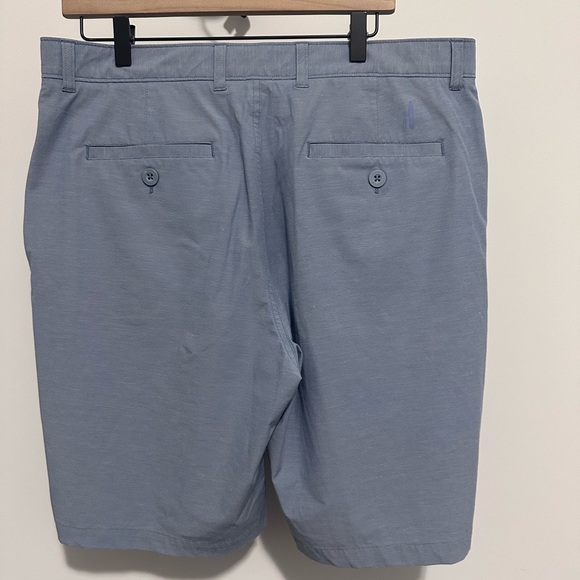 johnnie-O Sky Blue Flat Front Men's Shorts - Picture 3 of 6